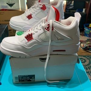Air Jordan 4 red metallic
